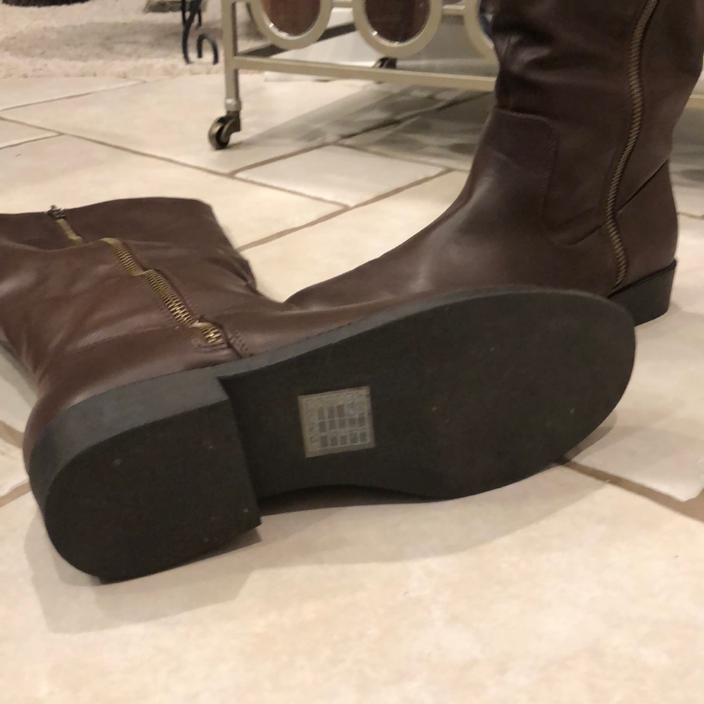 Brown Leather Like Boots NWOT - Picture 2 of 2